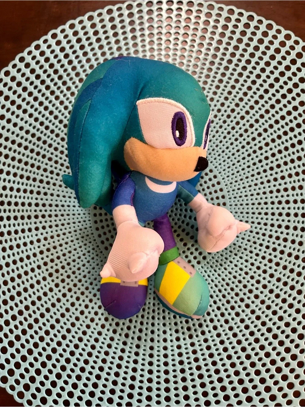 SONIC THE HEDGEHOG Knuckles Gradient Toy Plush 2022 SEGA 8” Multicolor